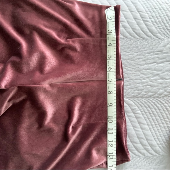 TOBI SKORT - Picture 2 of 5